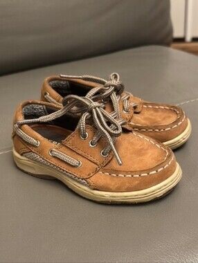 Sperry Billfish boys tan loafers size 7M
